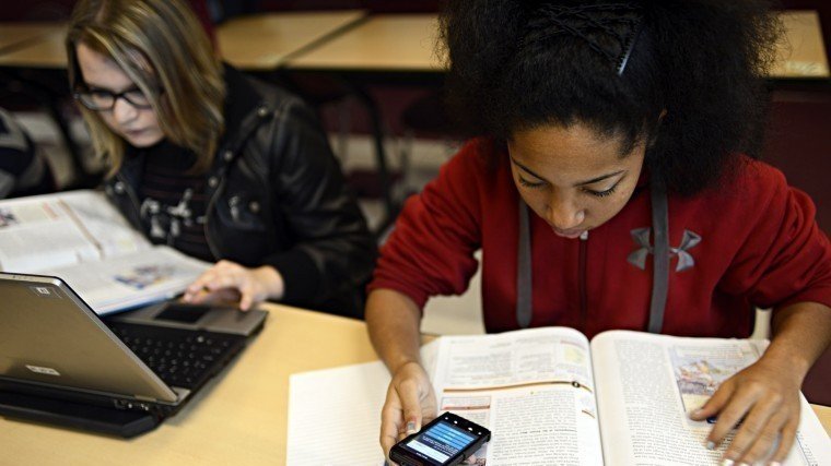 research cell phones in schools