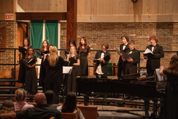 High School and Middle School Choir Returns for their First Concert of the Year